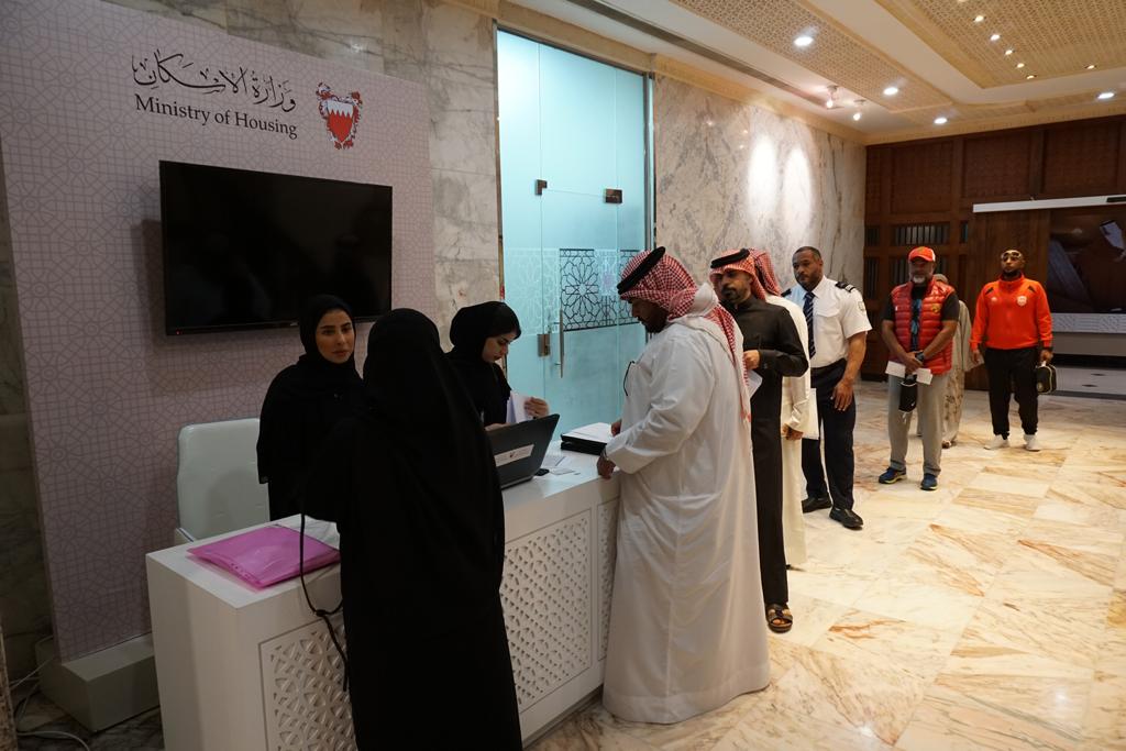 "الإسكان" تشرع في توزيع دفعة جديدة من وحدات مدينة خليفة 