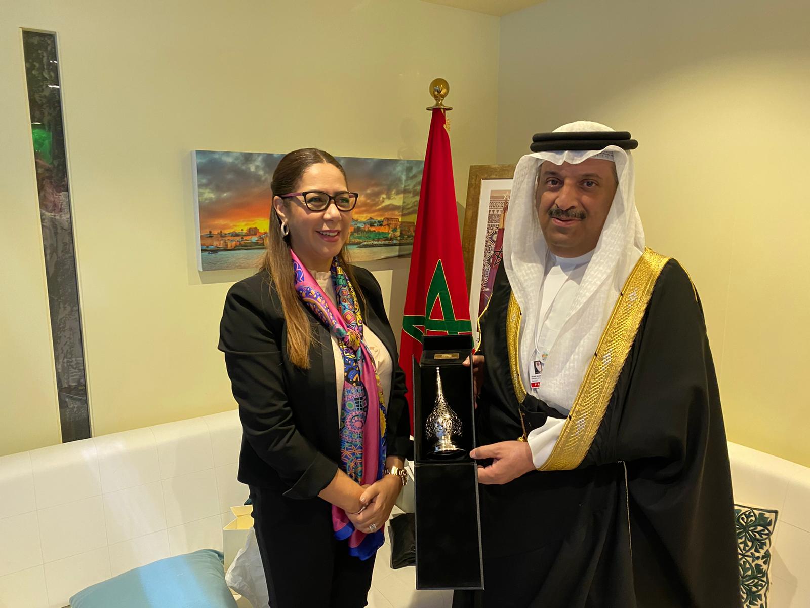 الشيخ عبد الله بن أحمد يستعرض أهم البرامج الإسكانية مع وزيرة الإسكان المغربية