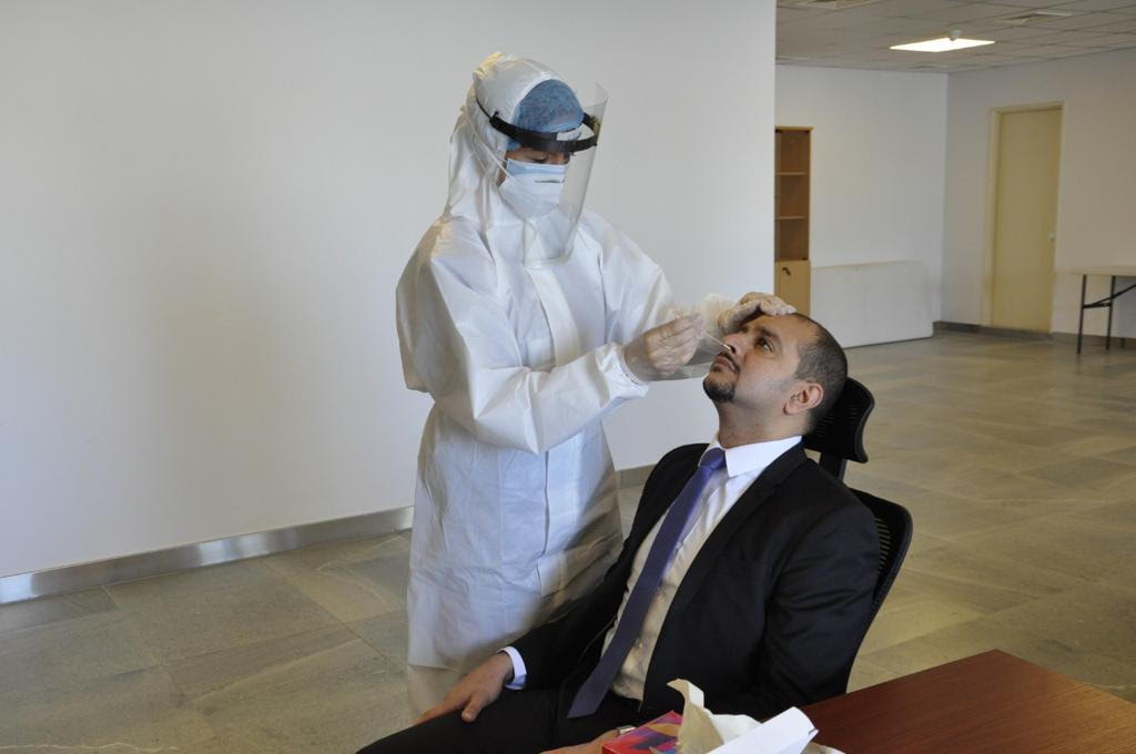 "الإسكان" تقوم بفحص موظفيها ومنتسبيها داخل الوزارة