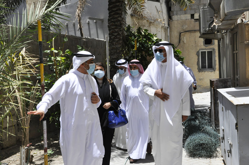 تنفيذاً لتوجيهات صاحب السمو الملكي رئيس الوزراء الموقر / وزير الإسكان يتفقد الاحتياجات الإسكانية لأهالي 