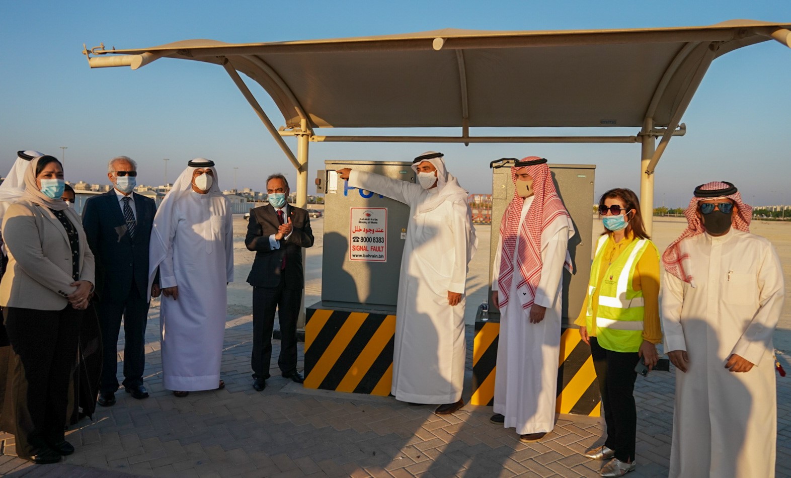 وزيرا الأشغال والإسكان يشهدان تدشين اشارات عبور المشارة بمدينة سلمان