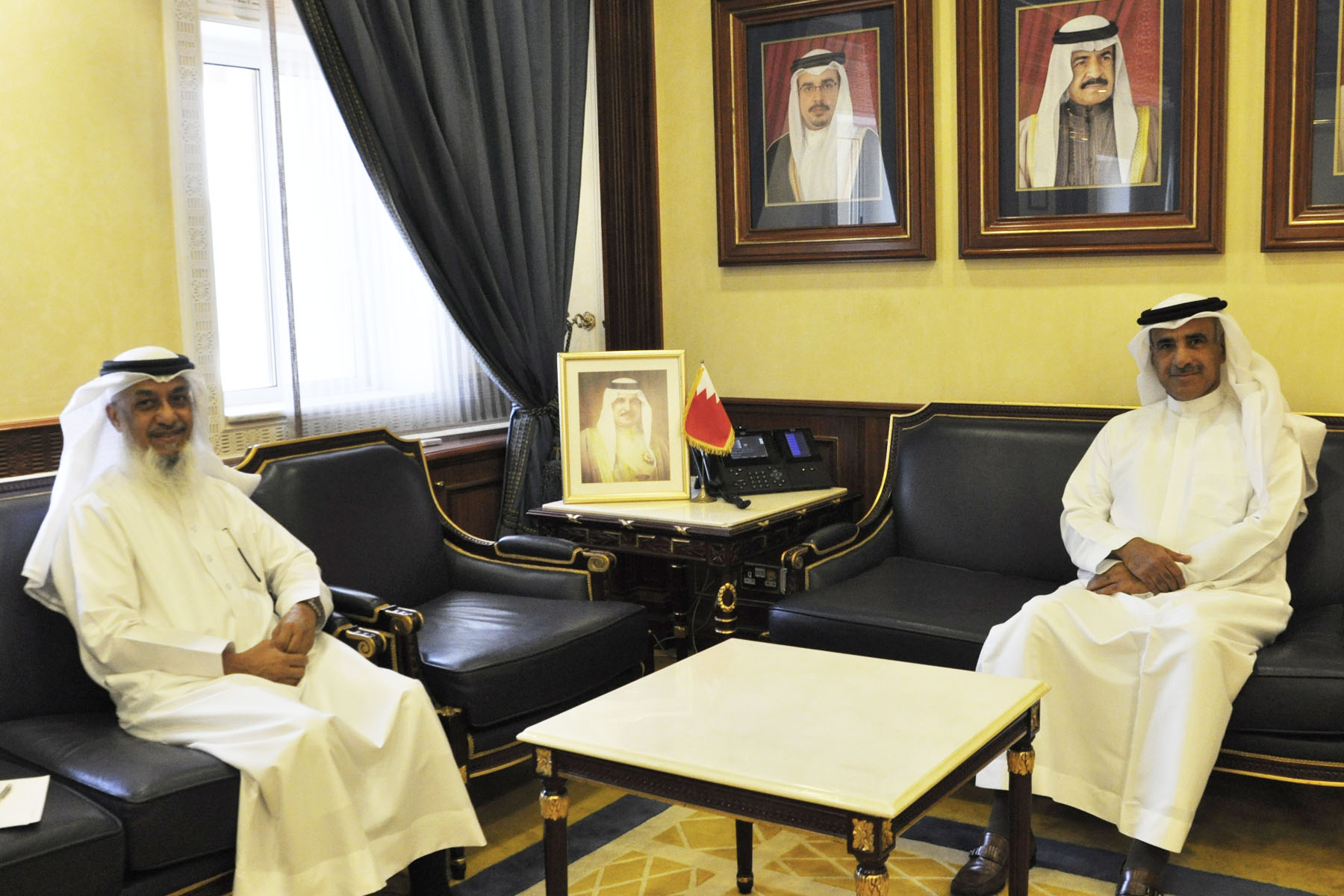 وزير الإسكان يستقبل النائب  عبدالرزاق حطاب