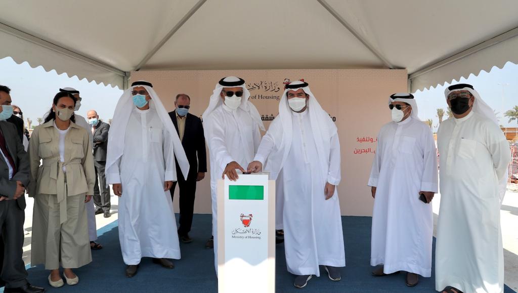 وزير الإسكان: بدء تنفيذ 1382 شقة سكنية بمدينة سلمان