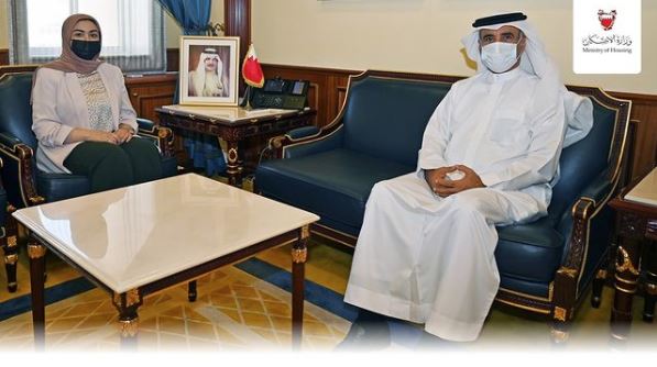 وزير الإسكان يستقبل النائب كلثم الحايكي