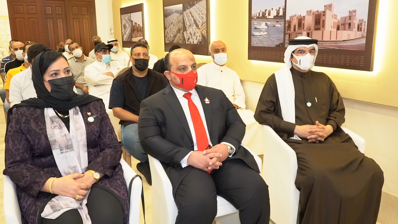 الإسكان تشرع في توزيع وحدات مدن "خليفة" و"شرق الحد" و"شرق سترة"