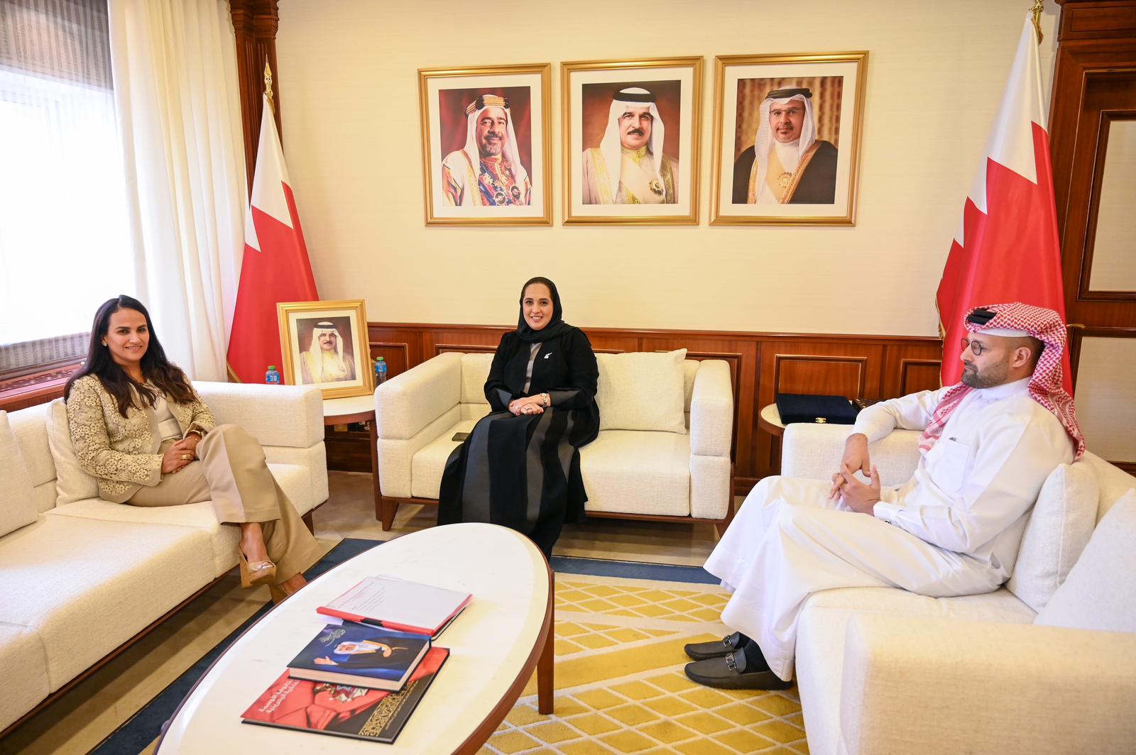 وزيرة الإسكان والتخطيط العمراني تستقبل مجموعة المؤيد للمقاولات وتؤكد أهمية الشراكة مع القطاع الخاص