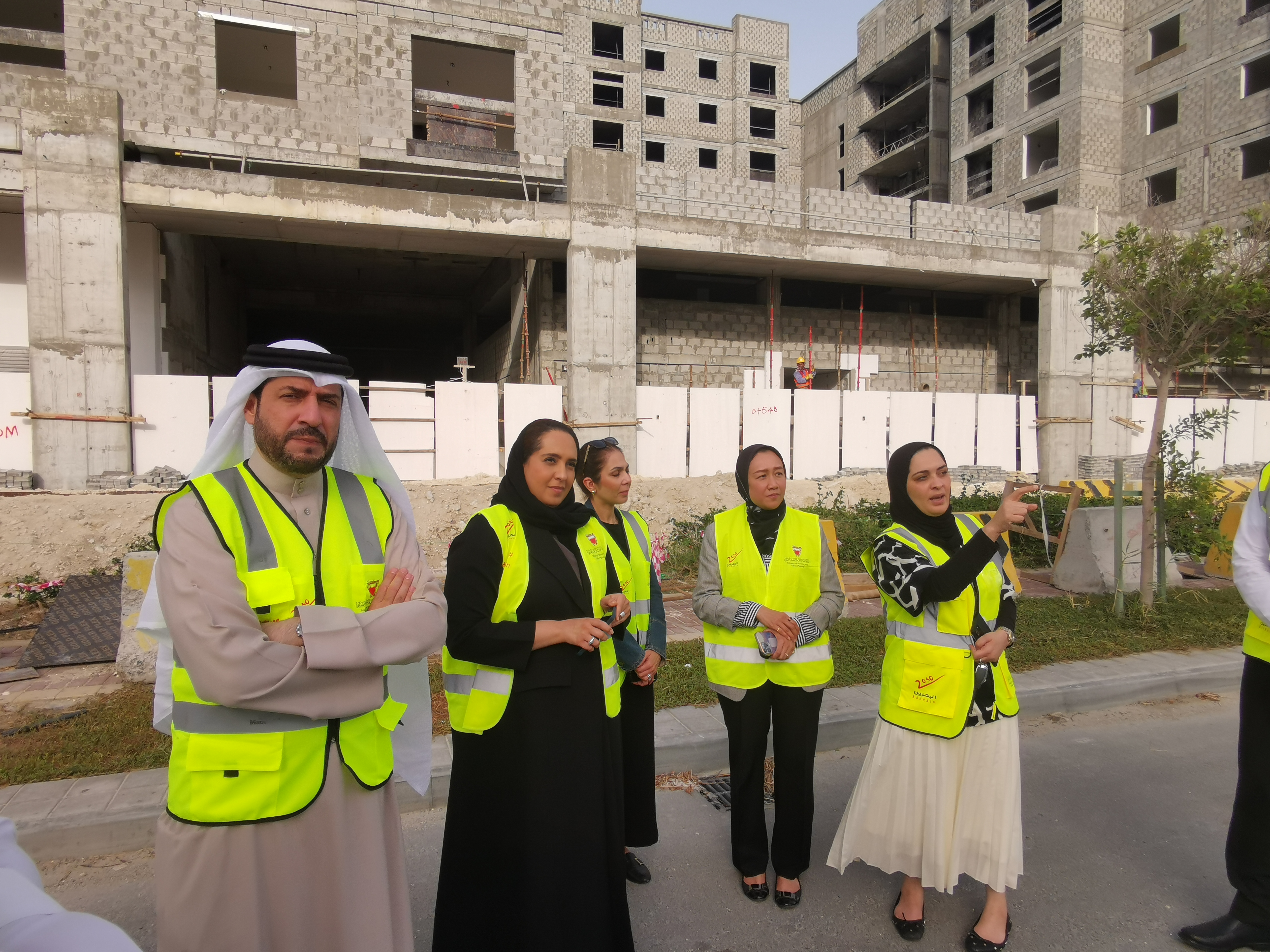 وزيرة "الإسكان" تتفقد المشاريع القائمة بمدينة سلمان