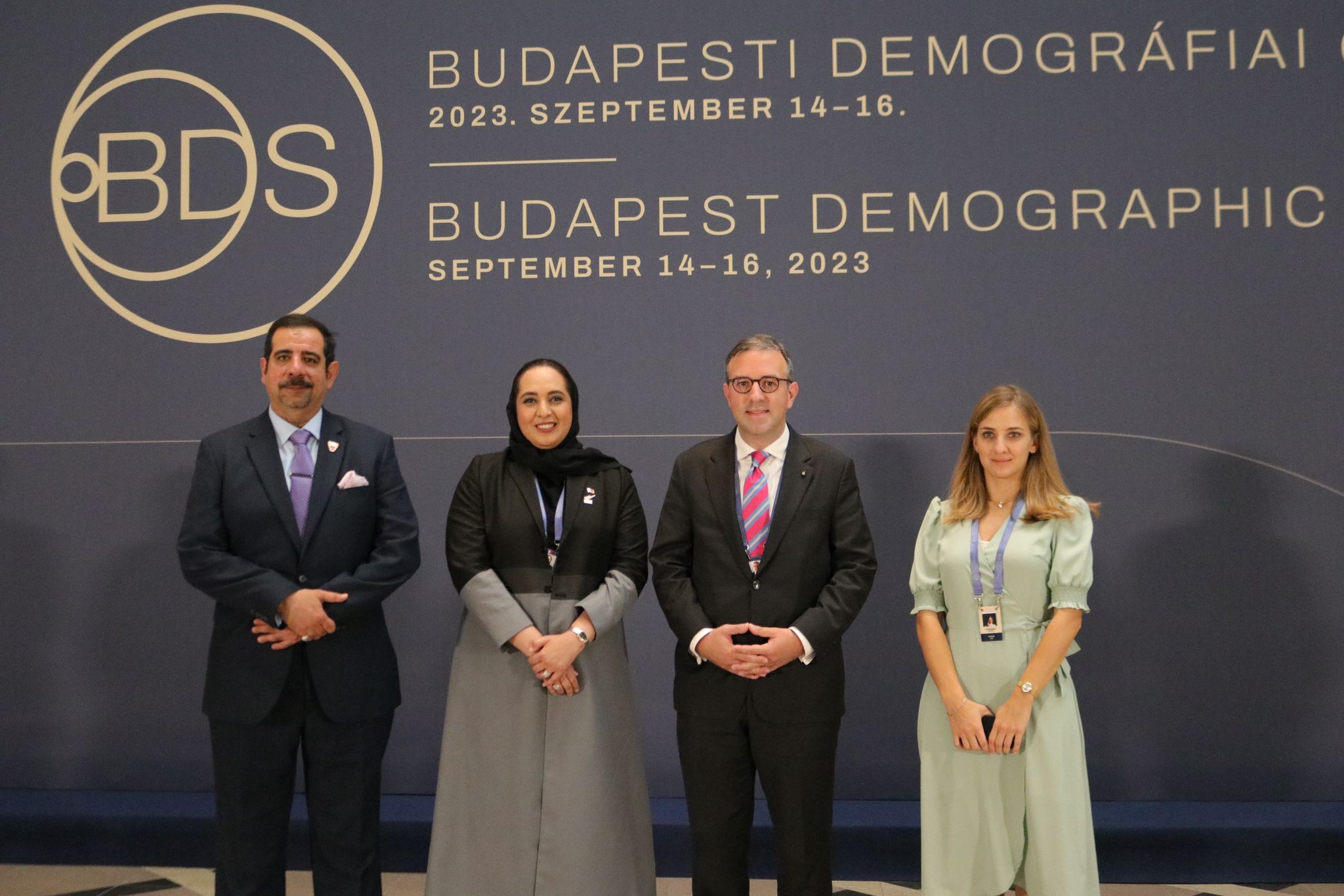 بحثا عدد من المواضيع المطروحة باجتماعات القمة الديموغرافية الخامسة في بودابست "الرميحي" تلتقي رئيس المعهد المجري للشئون الدولية