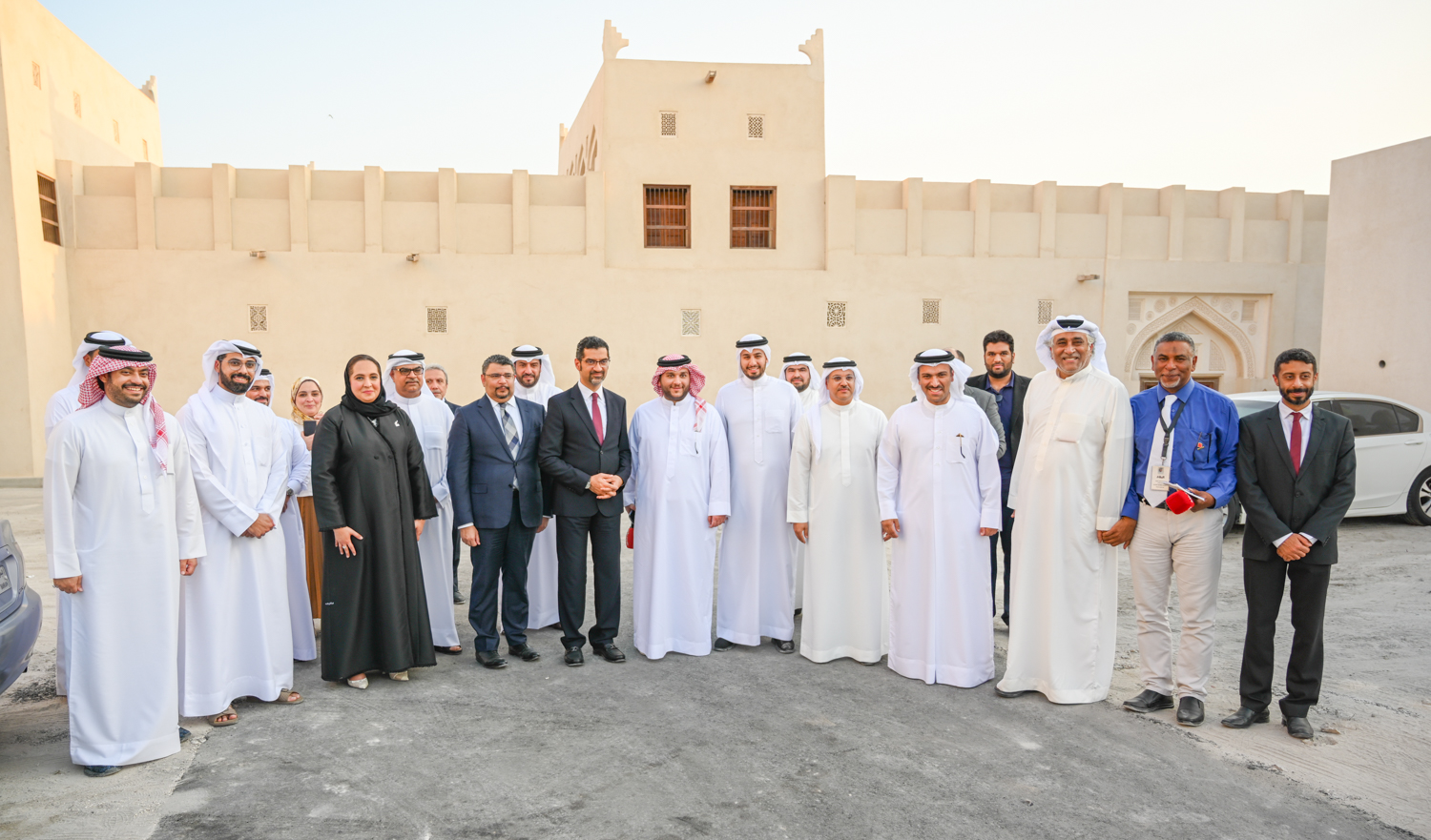 رؤساء تحرير الصحف المحلية يطلعون على خطة تطوير مدينة المحرق