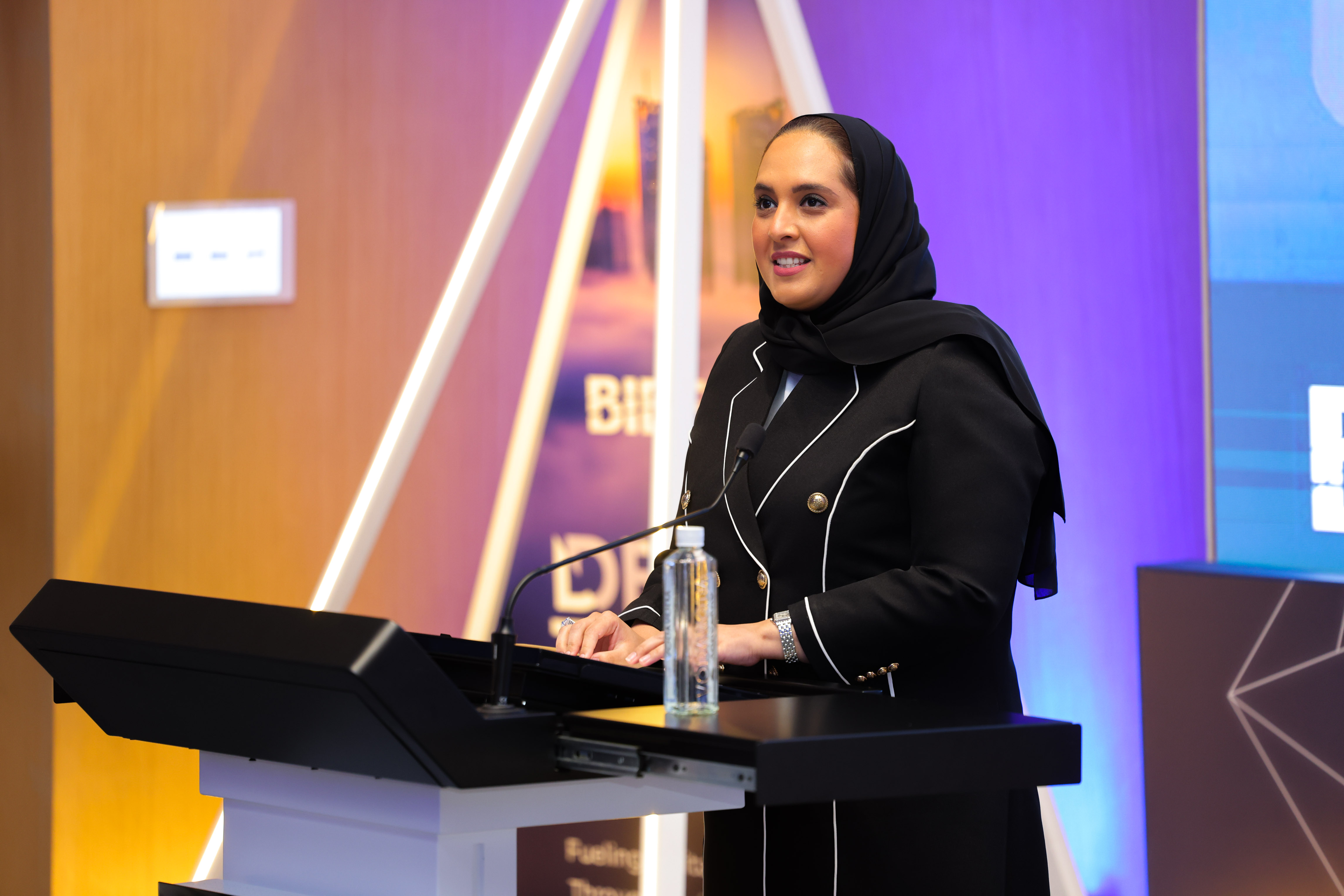 معهد البحرين للدراسات المصرفية والمالية وبنك الإسكان يختتمان بنجاح منتدى التفكير التصميمي