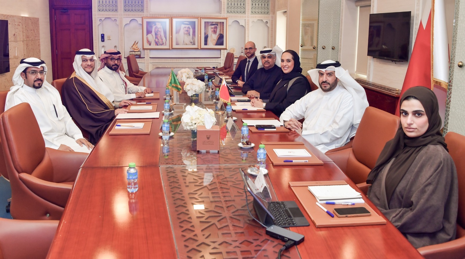  In search of mutual cooperation, exchange of expertise, and experiences The Minister of Housing receives the Deputy Minister of Urban Planning and Land of Saudi Arabia.