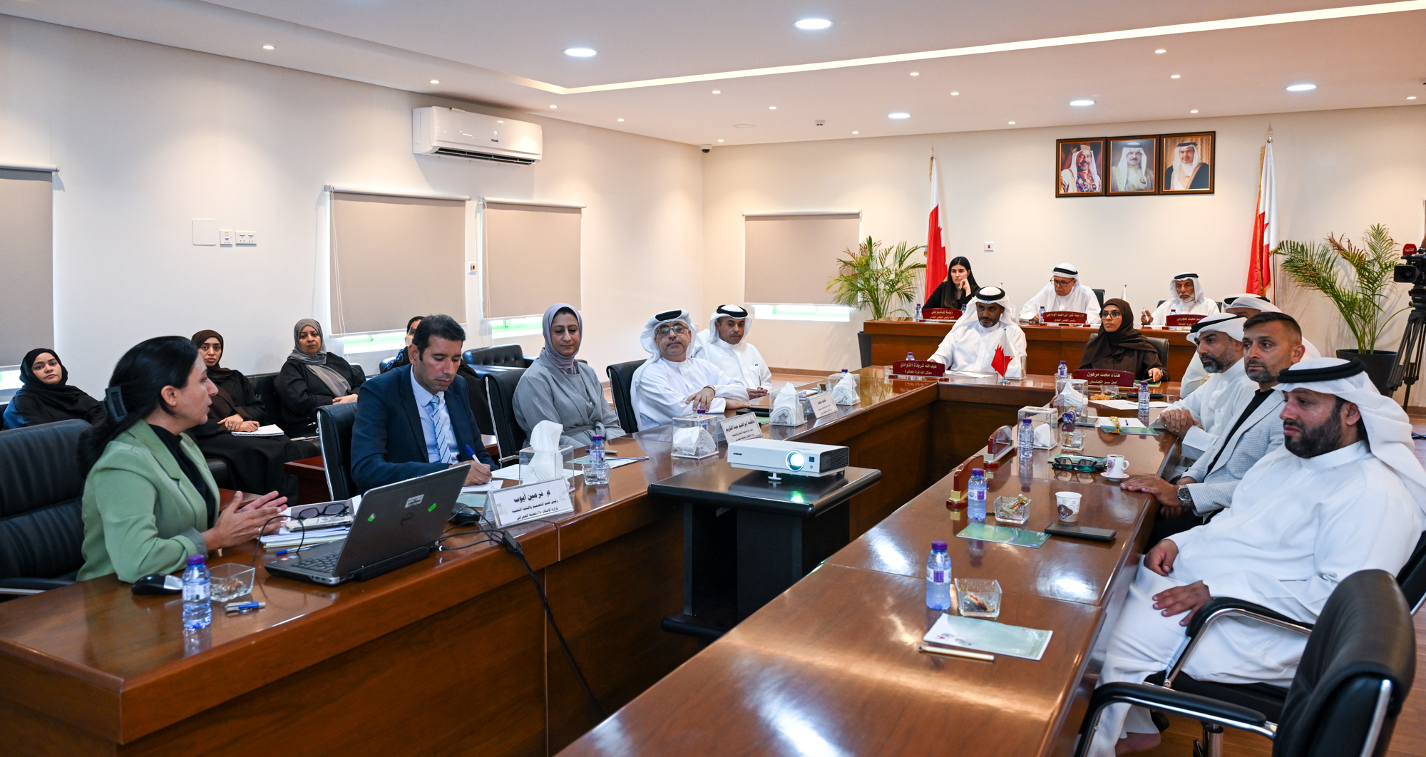 بأمانة العاصمة وبالمجلس البلدي للمنطقة الشمالية .. وزارة الإسكان والتخطيط العمراني تنظّم ورشتيْ عمل حول الاشتراطات التنظيمية في مناطق المشروعات الإسكانية والدليل الاسترشادي المنظم لها