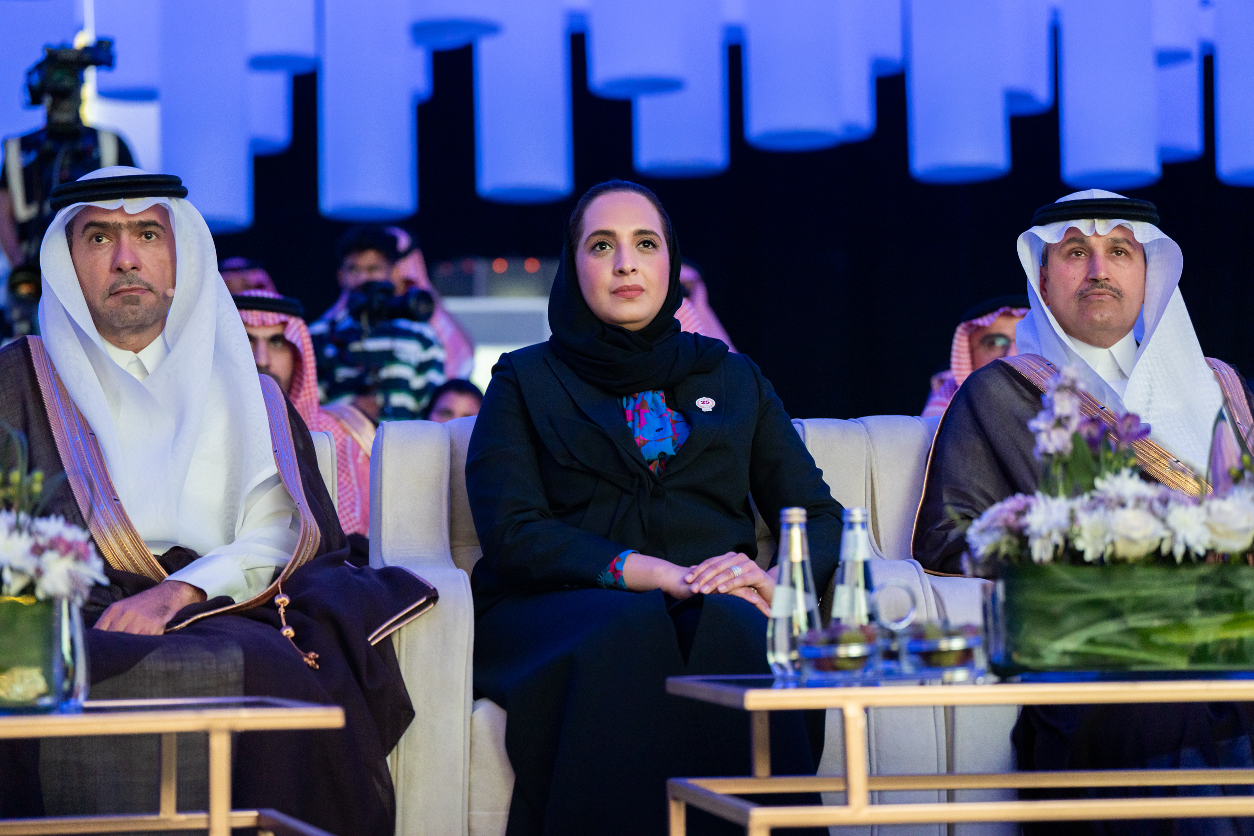 الوزارة تستعرض في مشاركتها بجناح البحرين جهود تنفيذ مشاريع حقوق تطوير الأراضي الحكومية ..   وزيرة الإسكان والتخطيط العمراني تشارك في افتتاح معرض ومؤتمر سيتي سكيب الرياض