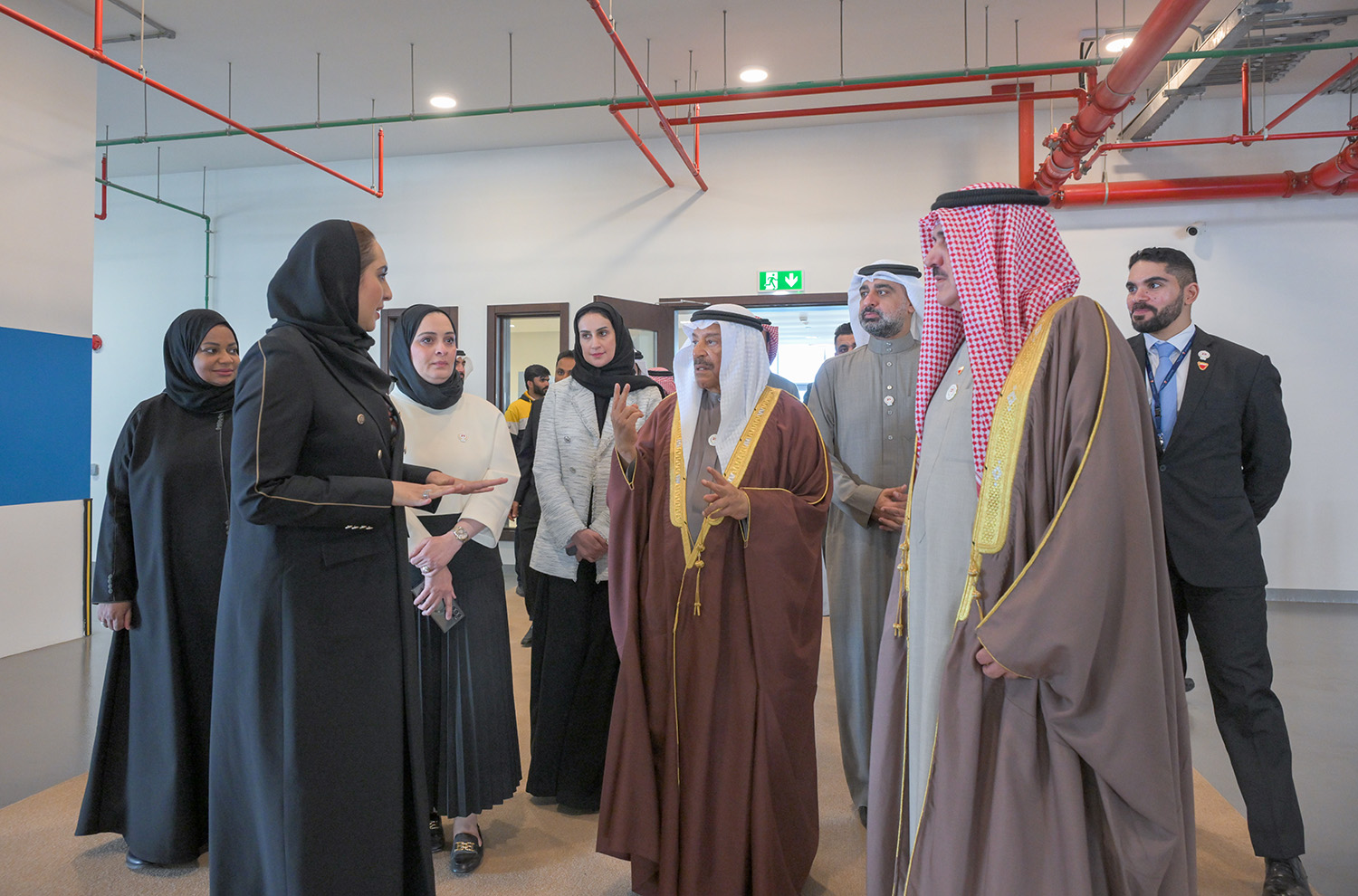 أكدا أن المشروع يلبي تطلعات الأسرة البحرينية ويواكب أهداف برنامج الحكومة رئيسا مجلسي الشورى والنواب يزوران مشروع الجيل المطور للعمارات السكنية بمدينة سلمان