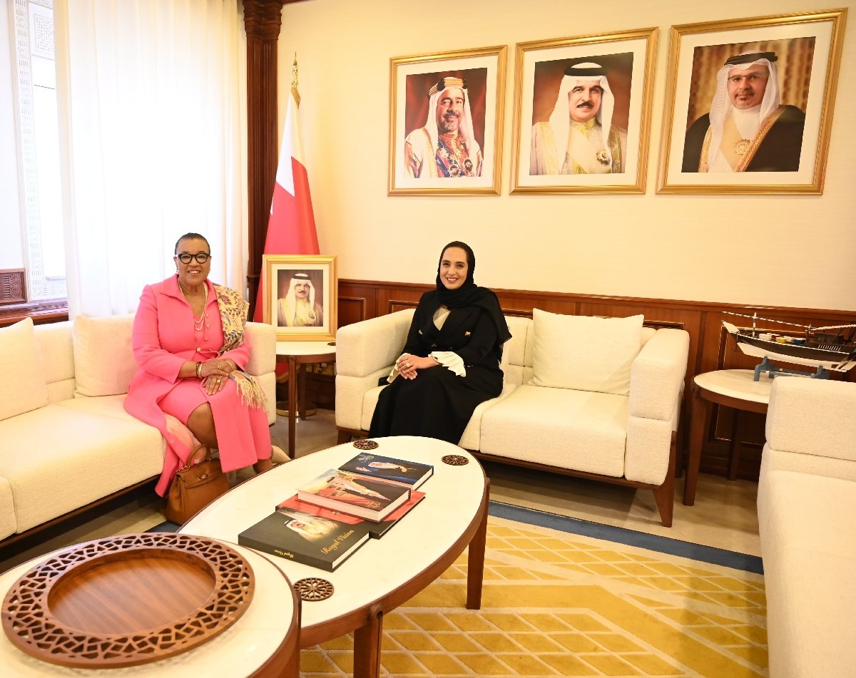 وزيرة الإسكان والتخطيط العمراني تستقبل البارونة باتريشيا اسكتلند الأمين العام السابق لمنظمة دول الكومنولث