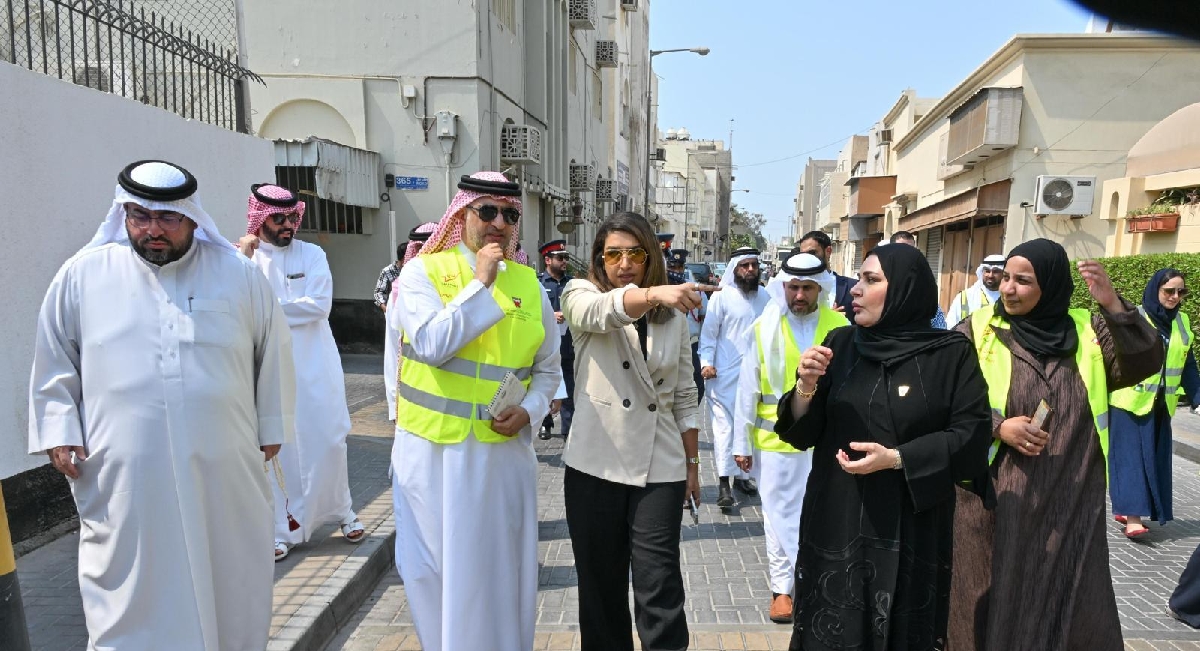 خلال جولة ميدانية لمسؤولي "الأشغال" و"الإسكان" و"التربية" و"المرور" لموقع مشروع تطوير مدينة المحرق تنسيق مشترك للأعمال الإنشائية في مواقع تطوير مدينة المحرق بالتزامن مع الحركة المرورية لعودة المدارس