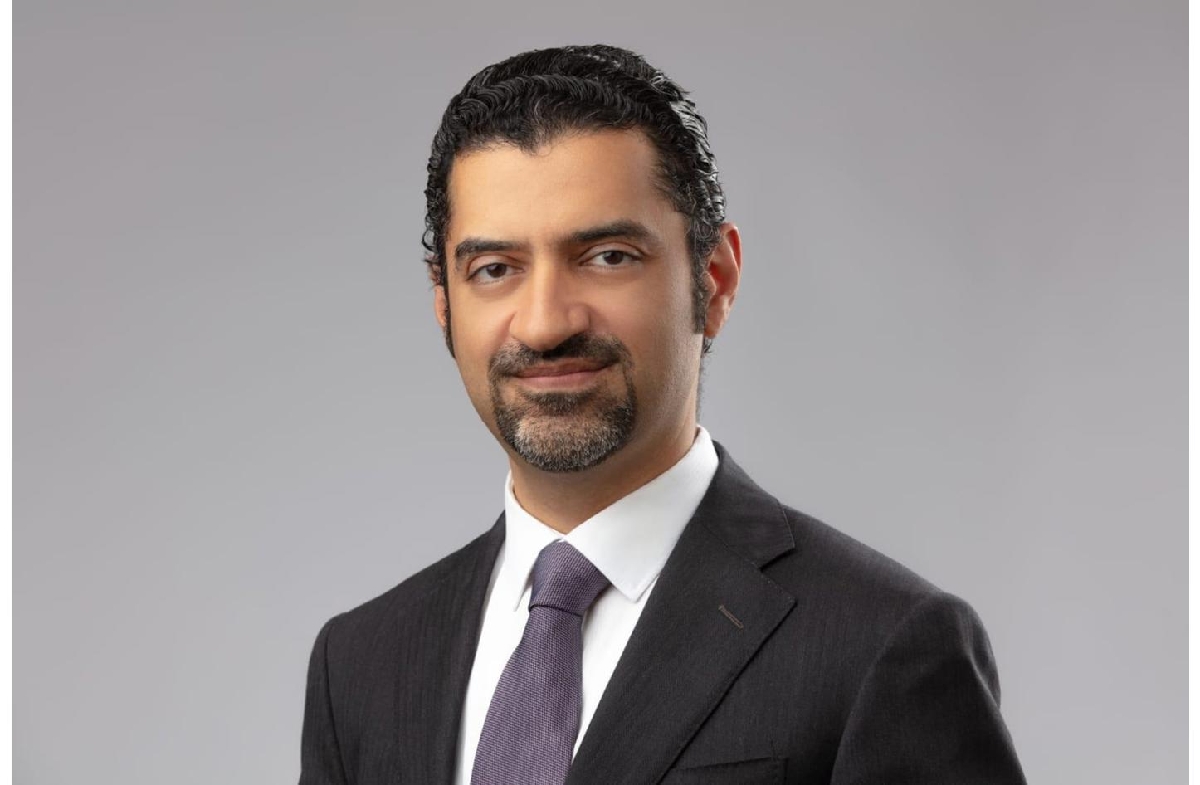 وزير شؤون البلديات والزراعة: خطة لغرس 100 ألف شجرة وتوفير 72 ساحة خضراء تغطي 12 ألف متر مربع ضمن مشروع تطوير مدينة المحرق