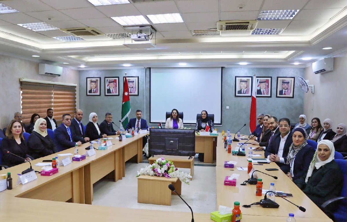 وزيرة الإسكان والتخطيط العمراني تطلع على التجربة الإسكانية وسياسات التطوير العمراني والحضري في الأردن