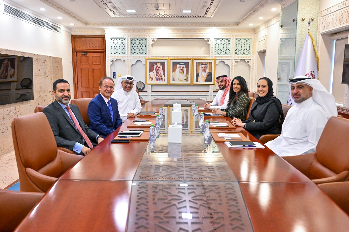 وزيرة الإسكان والتخطيط العمراني تبحث مع بنك البركة الإسلامي تعزيز التعاون في برامج التمويل الإسكاني