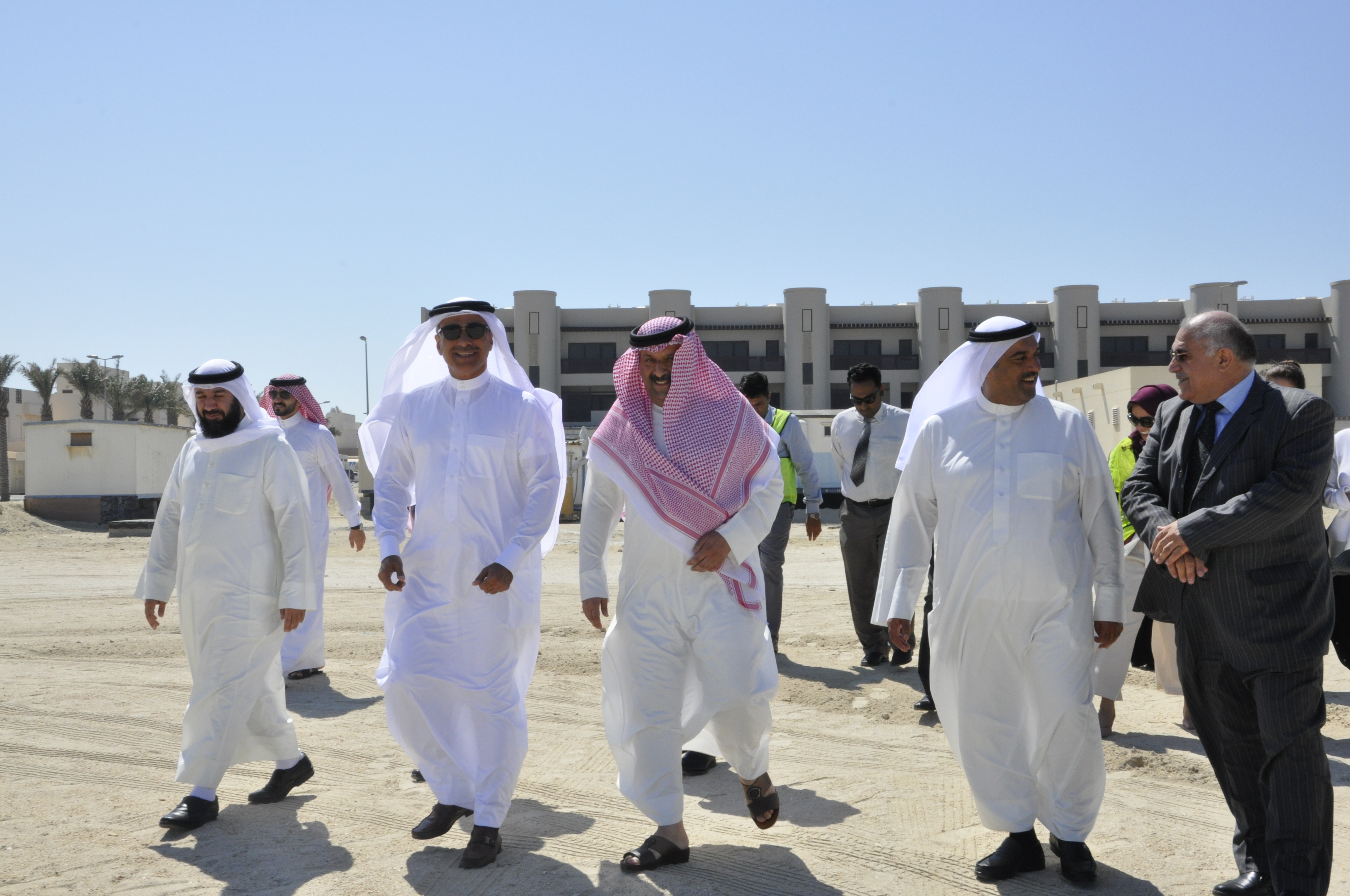 ? زيارة تفقدية للمهندس باسم الحمر وزير الإسكان لمدينة سلمان