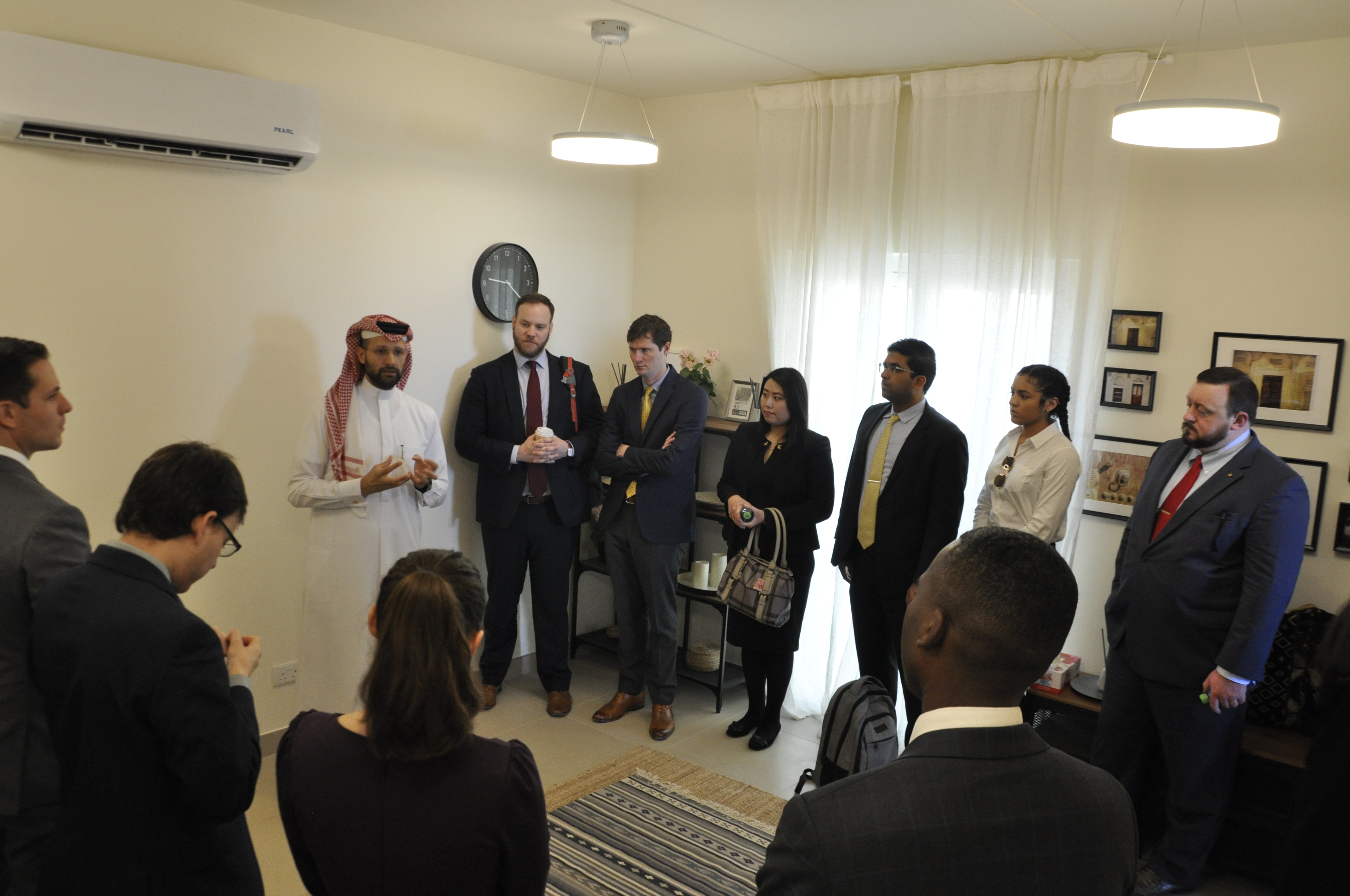 ? زيارة وفد الكونغرس الأمريكي لمشروع مدينة شرق الحد