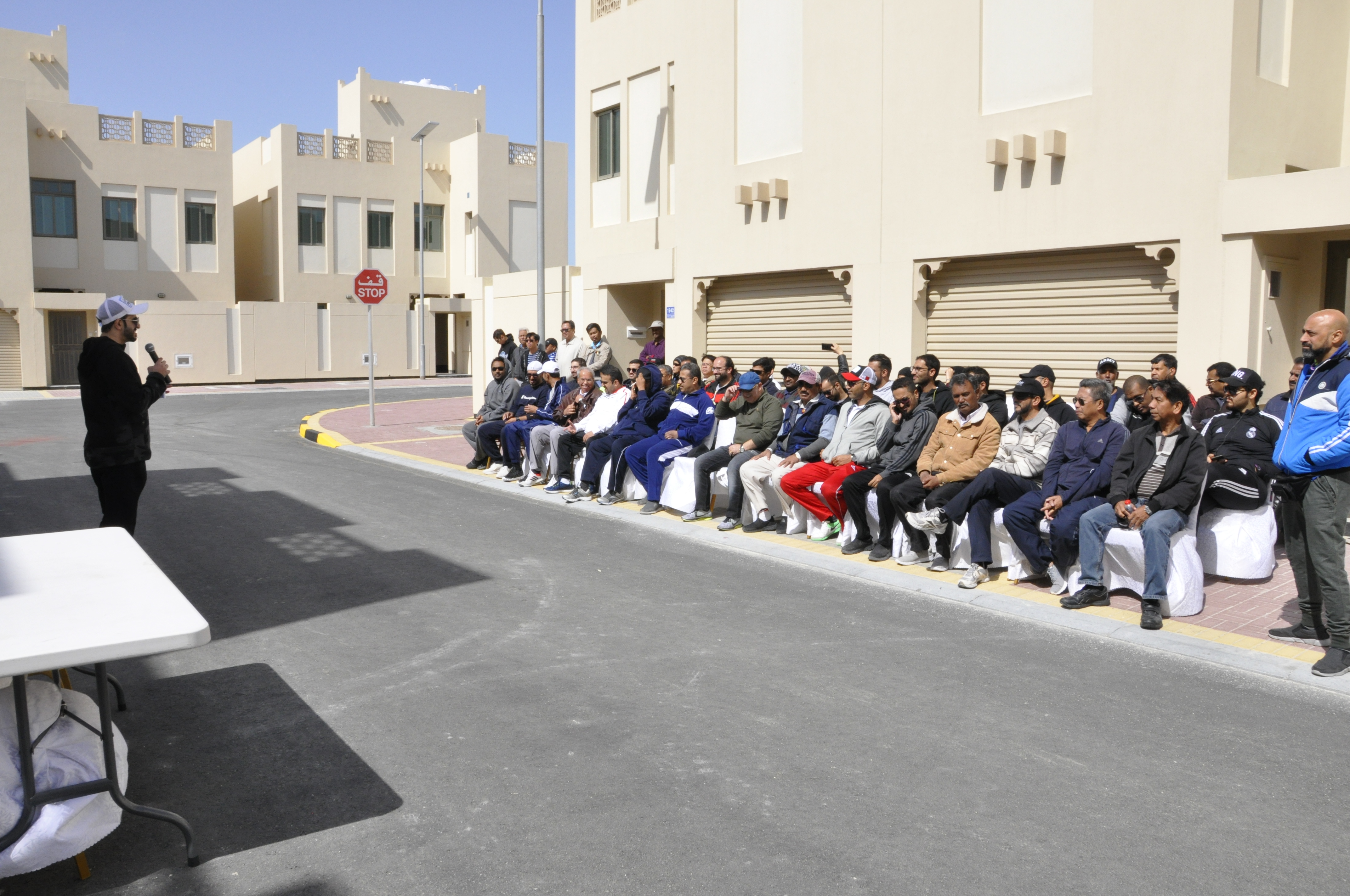 ? احتفاء وزارة الإسكان بيوم البحرين الرياضي في موقع مشروع ضاحية الرملي الإسكاني