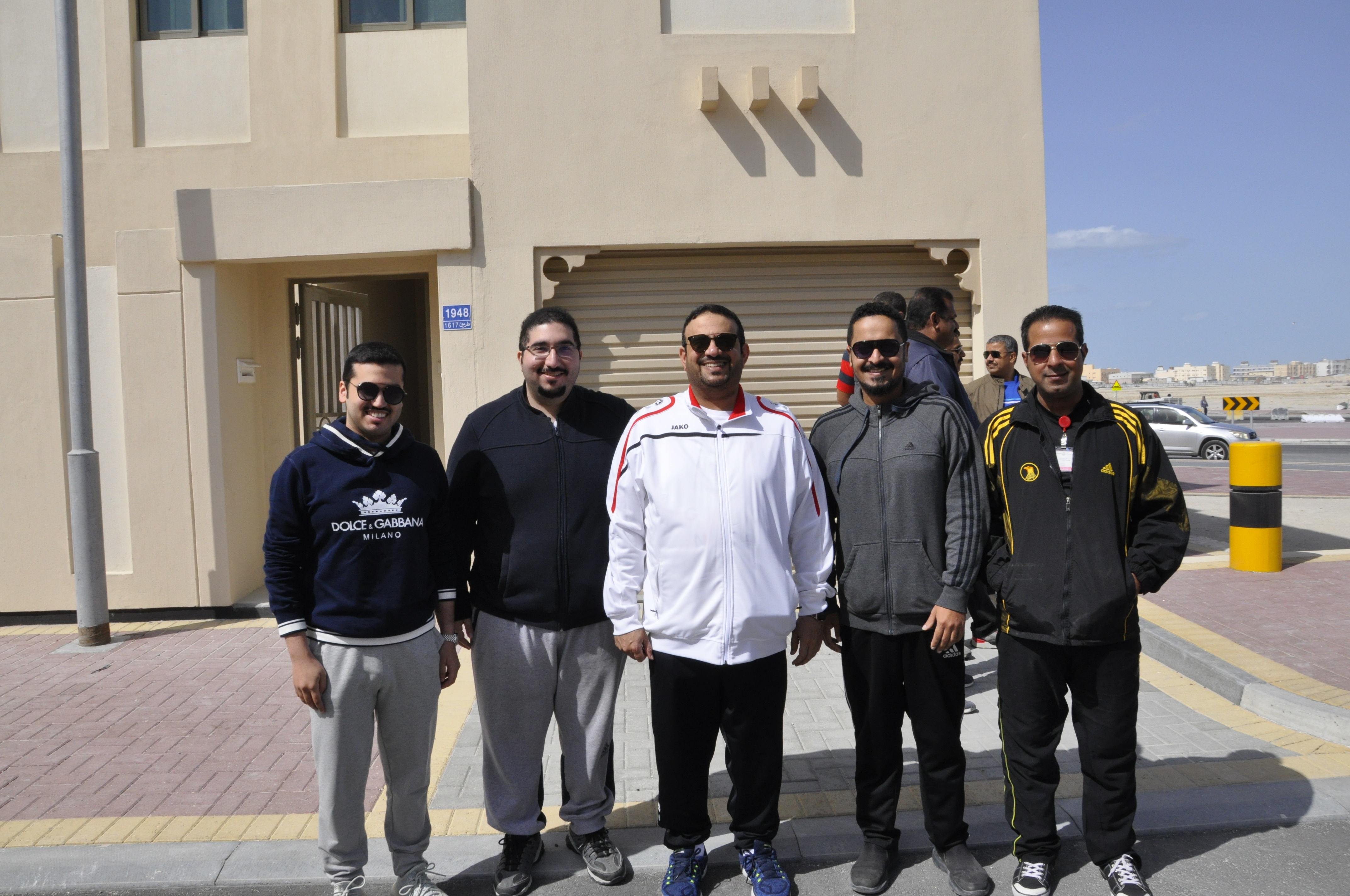 ? احتفاء وزارة الإسكان بيوم البحرين الرياضي في موقع مشروع ضاحية الرملي الإسكاني