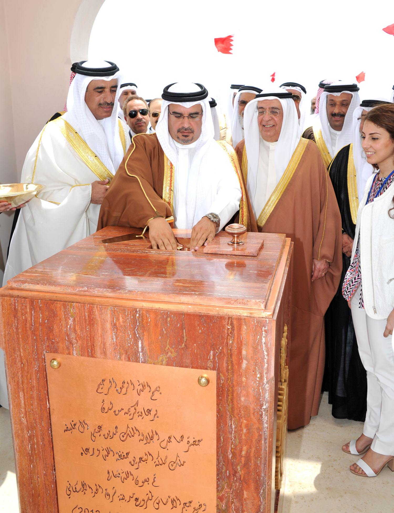 ? بدء دفان وتدشين مشروع شرق الحد