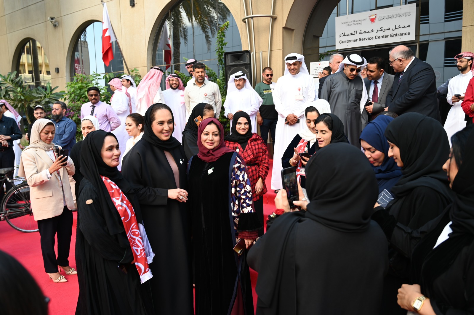  وزارة الإسكان والتخطيط العمراني تحتفل بالأعياد الوطنية