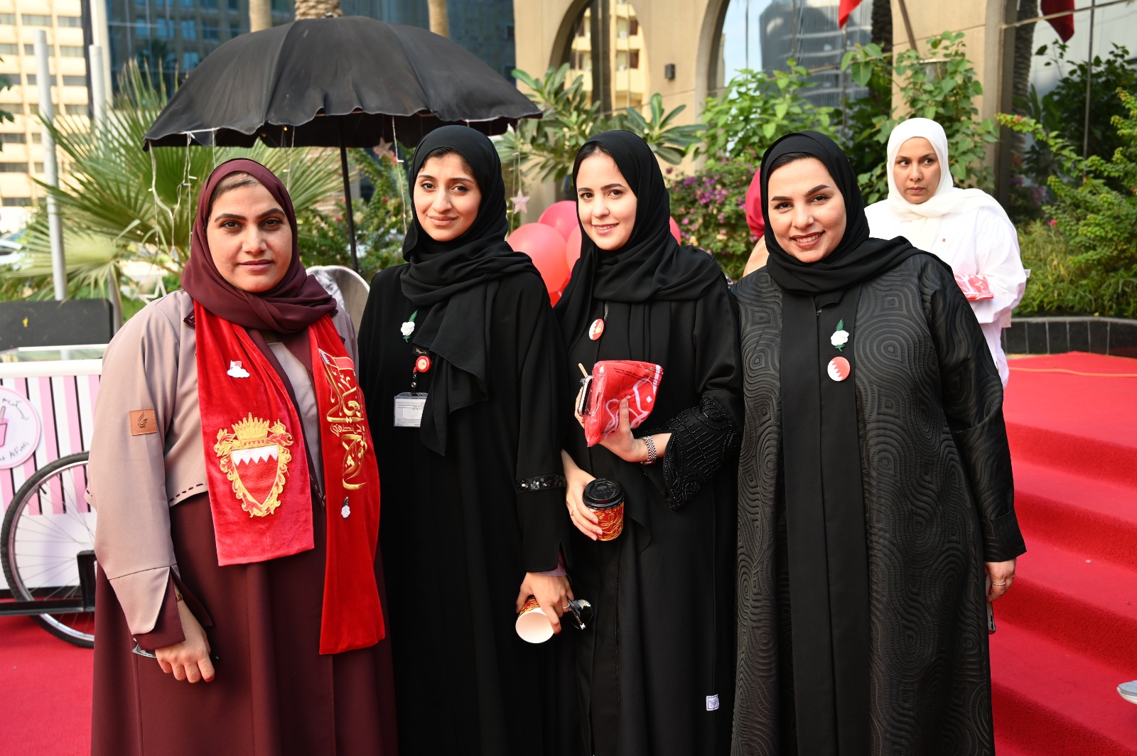 ?  وزارة الإسكان والتخطيط العمراني تحتفل بالأعياد الوطنية