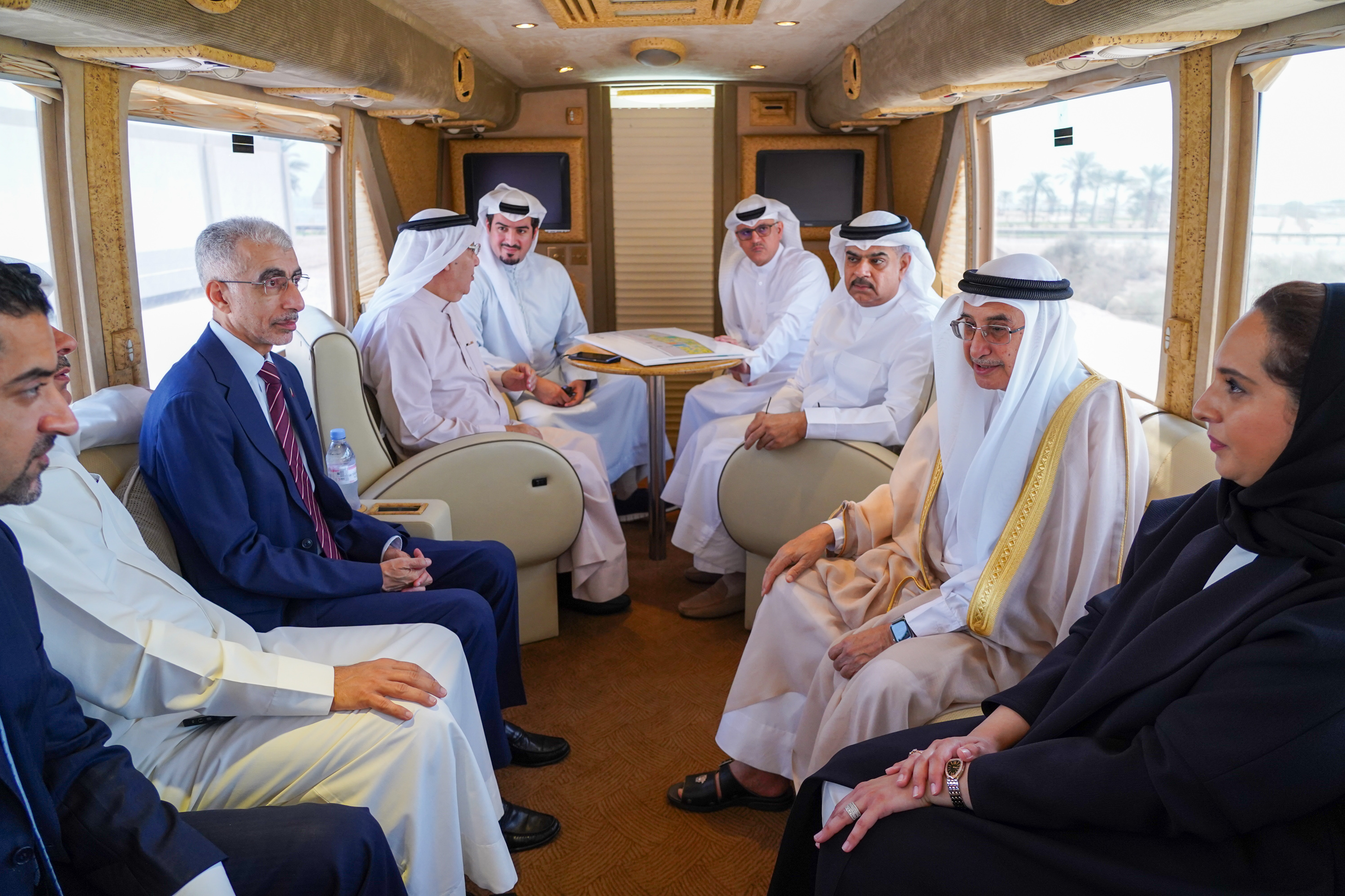 ? زيارة معالي الشيخ خالد بن عبدالله مدينة خليفة