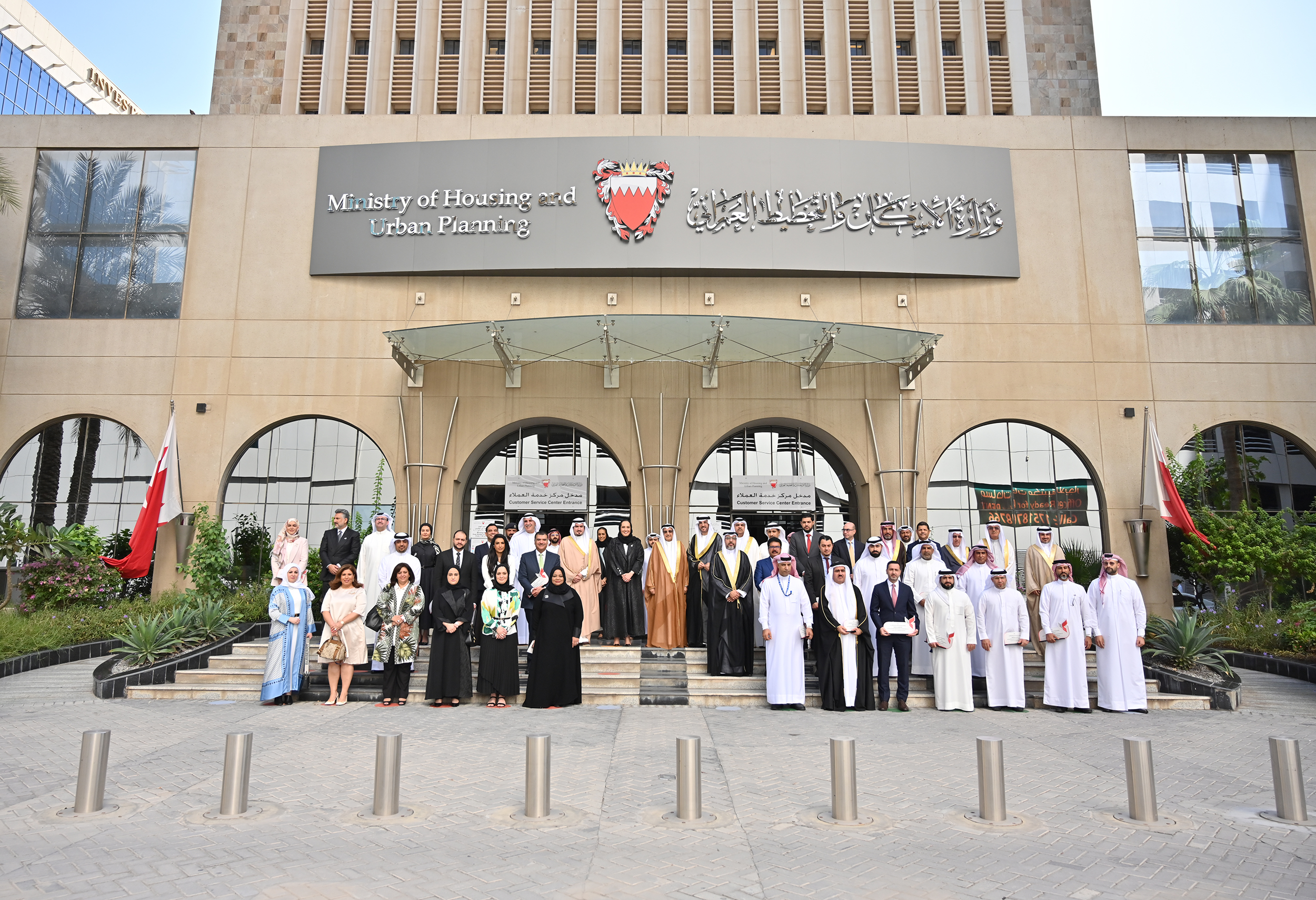 زيارة الشيخ خالد بن عبد الله آل خليفة وزارة الإسكان والتخطيط العمراني