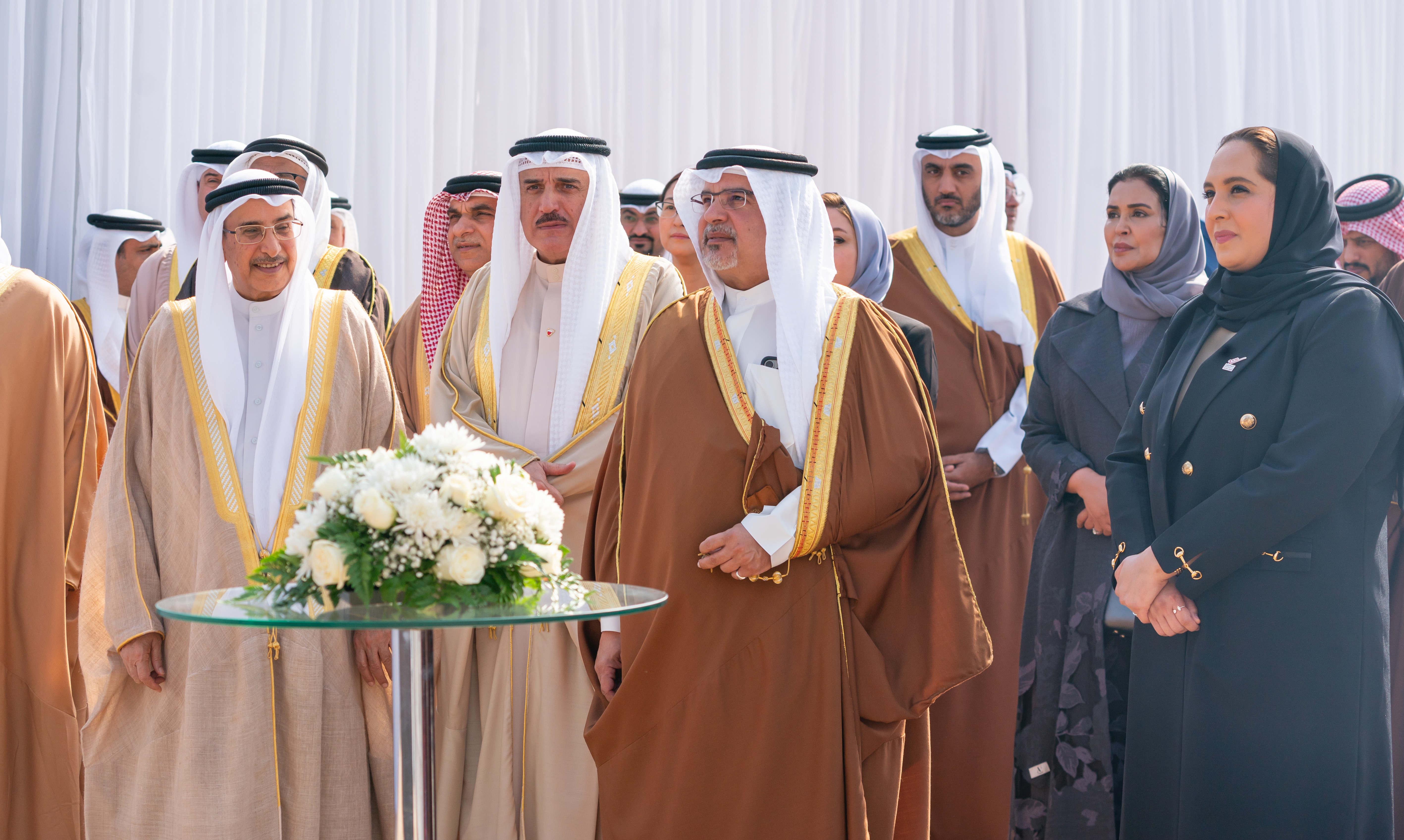 ? سمو ولي العهد رئيس مجلس الوزراء يرعى حفل افتتاح مشروع مدينة شرق سترة الإسكاني