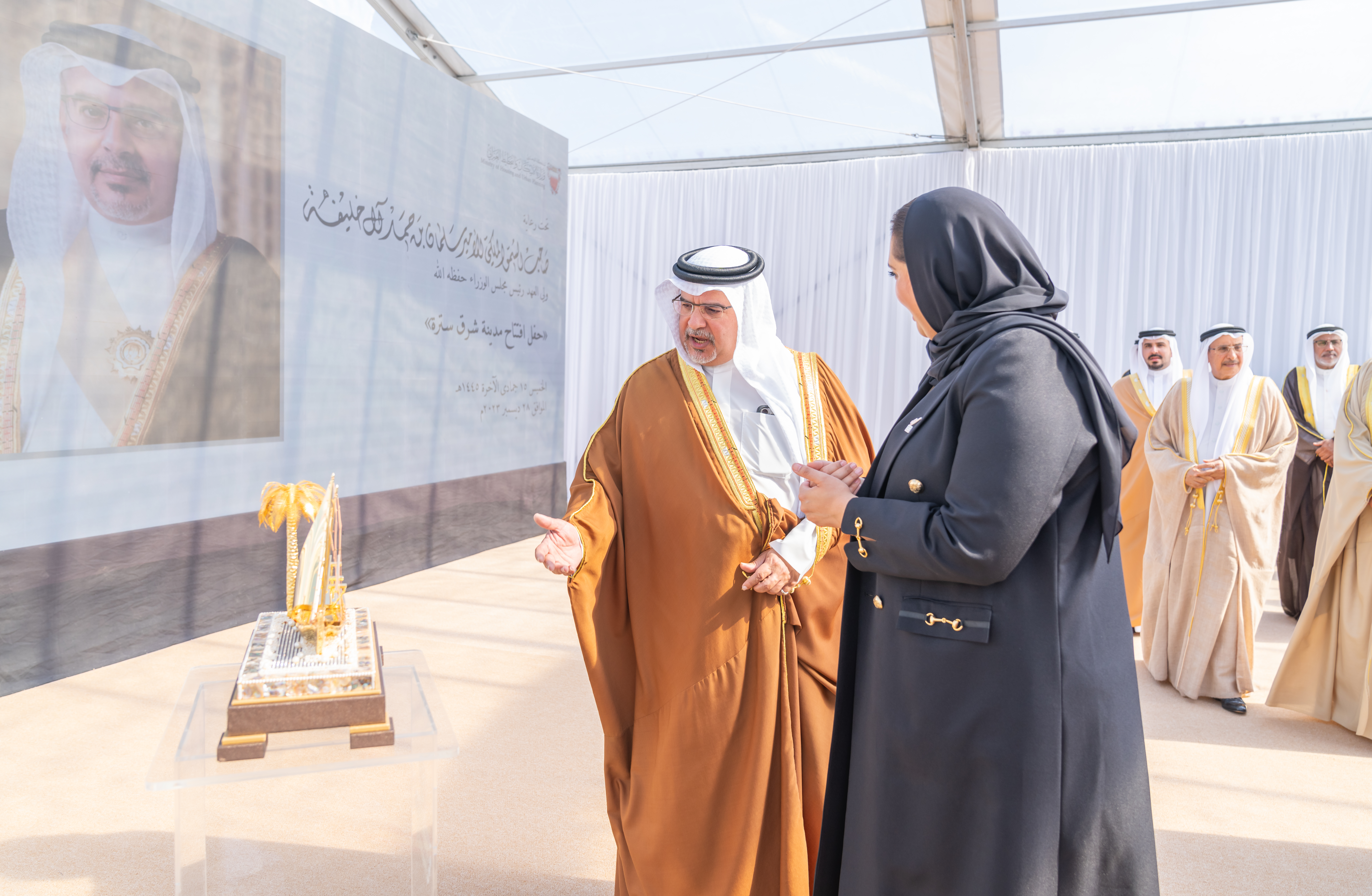 ? سمو ولي العهد رئيس مجلس الوزراء يرعى حفل افتتاح مشروع مدينة شرق سترة الإسكاني