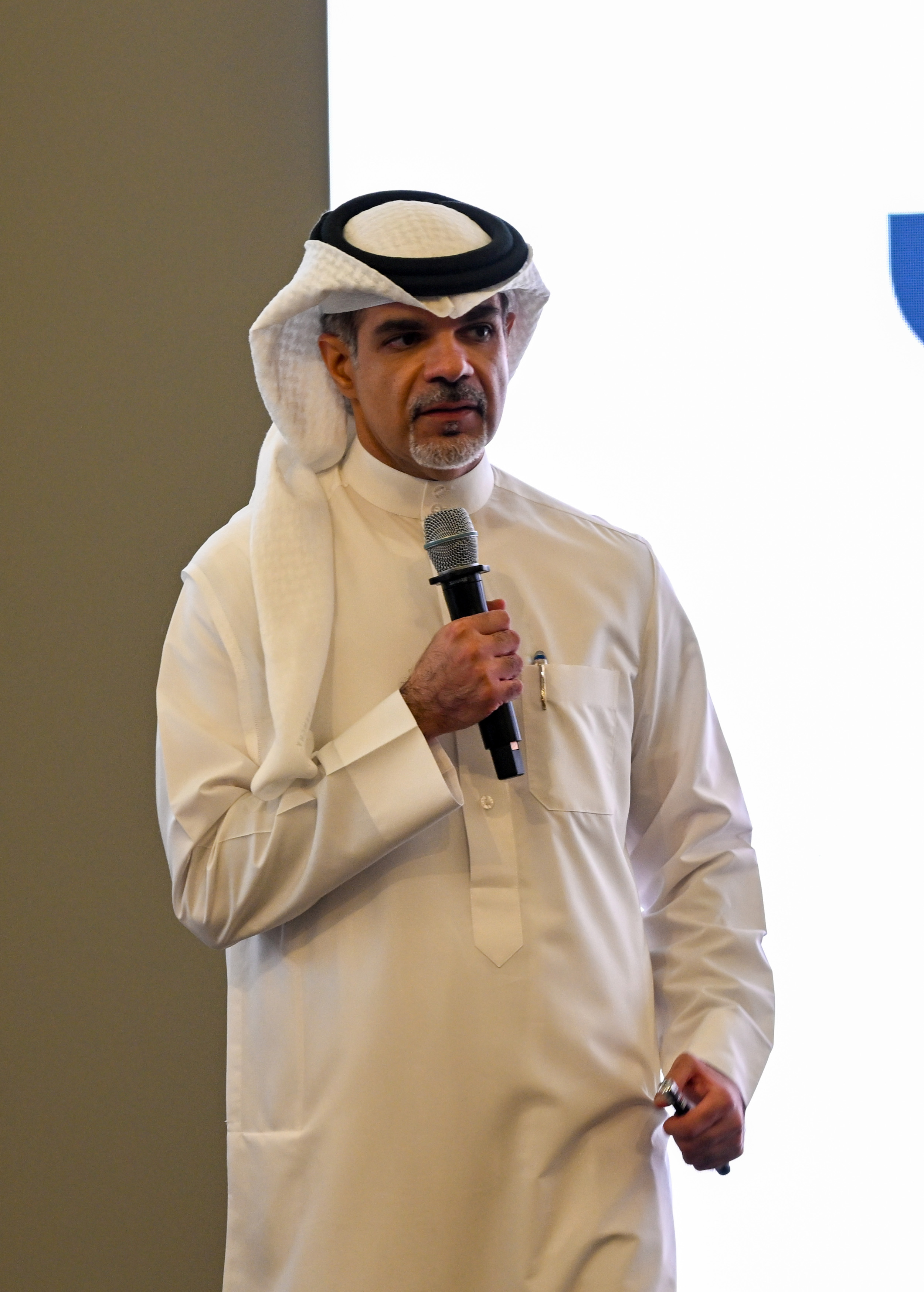 ? وزارة الإسكان والتخطيط العمراني تعقد ورشة حول مستجدات برنامج حقوق تطوير الأراضي الحكومية