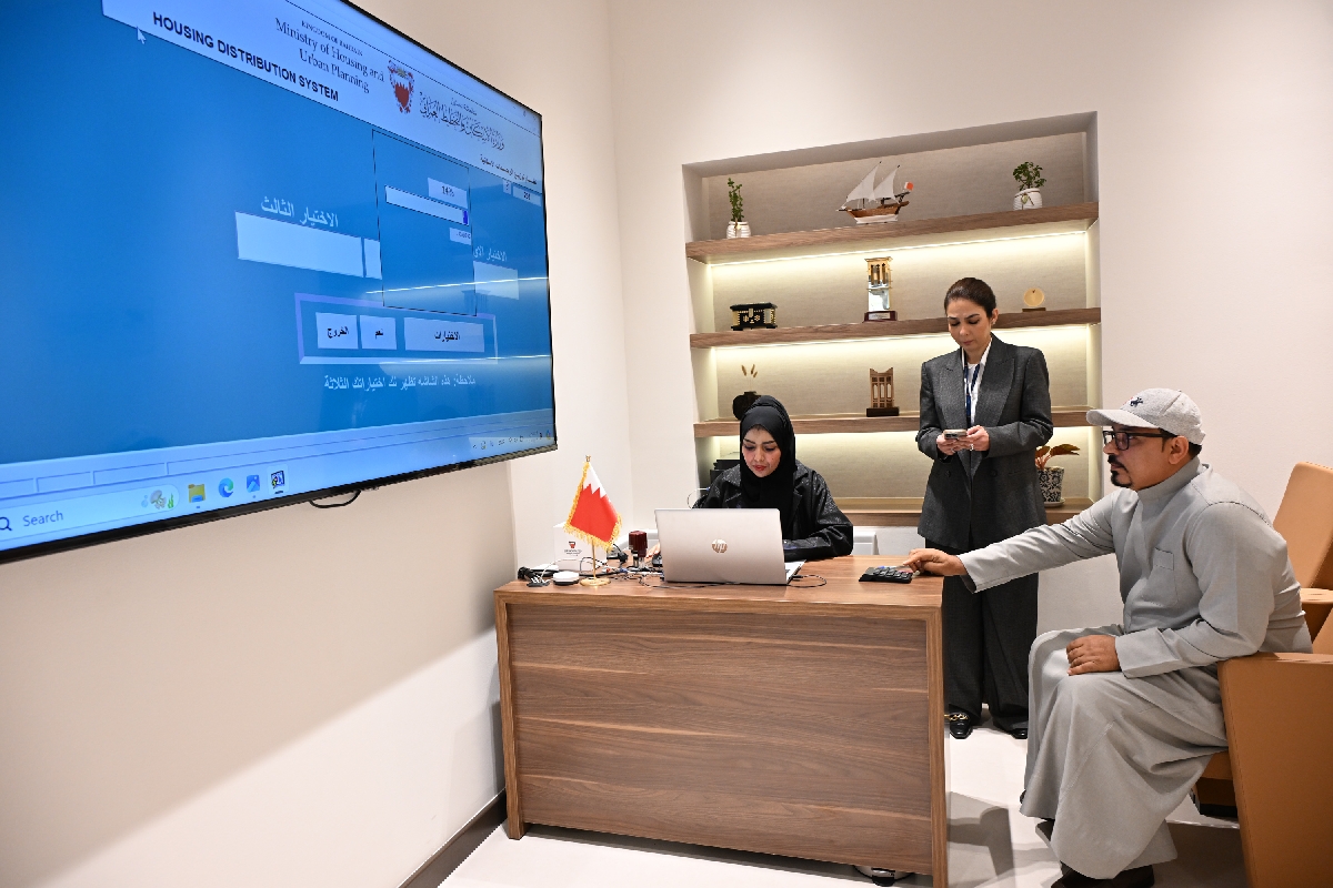 ? وزارة الإسكان والتخطيط العمراني تؤكد استمرار تسليم الخدمات الإسكانية البديلة للمواطنين