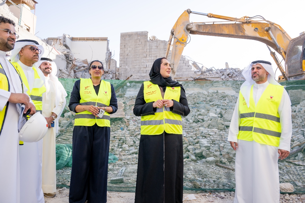 ? زيارة وزيرة الإسكان والتخطيط العمراني لمشروع تطوير مدينة المحرق