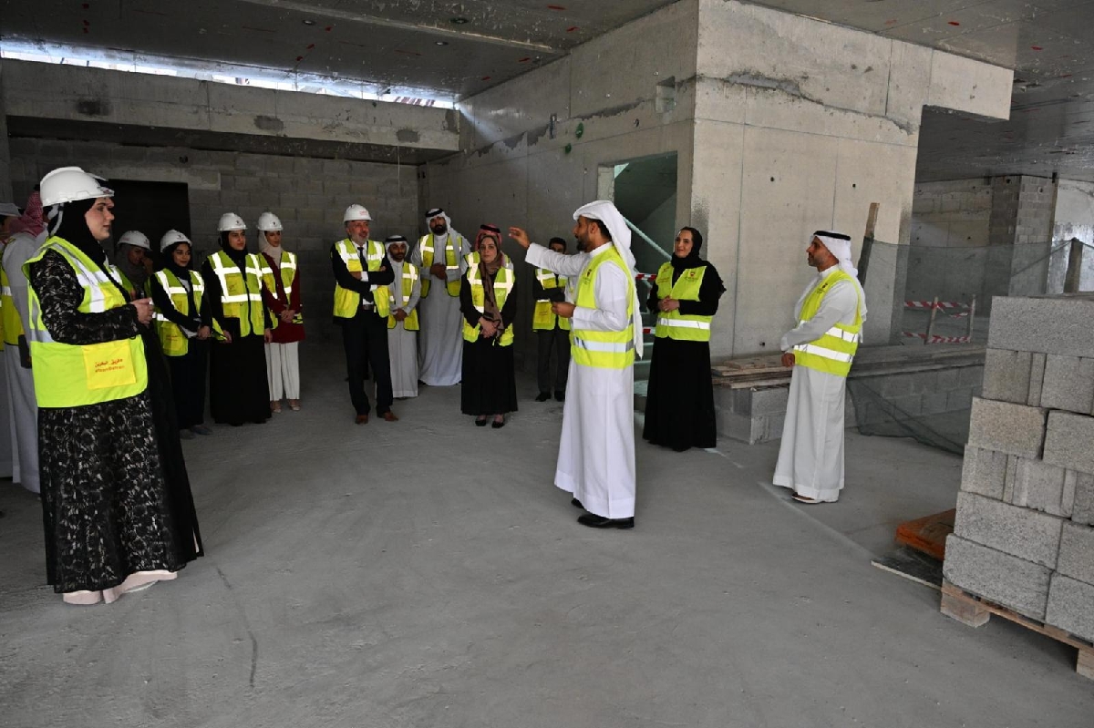 ? وزيرة الإسكان والتخطيط العمراني تلتقي منتسبي الدفعة الحادية عشرة من برنامج رئيس مجلس الوزراء لتنمية الكوادر الحكومية