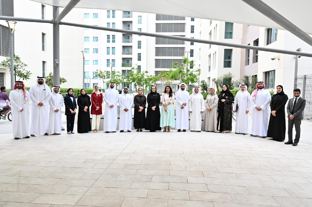 ? وزيرة الإسكان والتخطيط العمراني تلتقي منتسبي الدفعة الحادية عشرة من برنامج رئيس مجلس الوزراء لتنمية الكوادر الحكومية